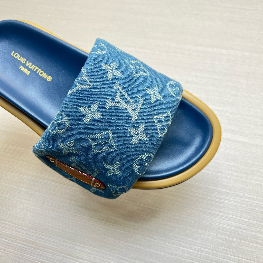 54E100ZDE Stylish slippers Sole thickness 5cm