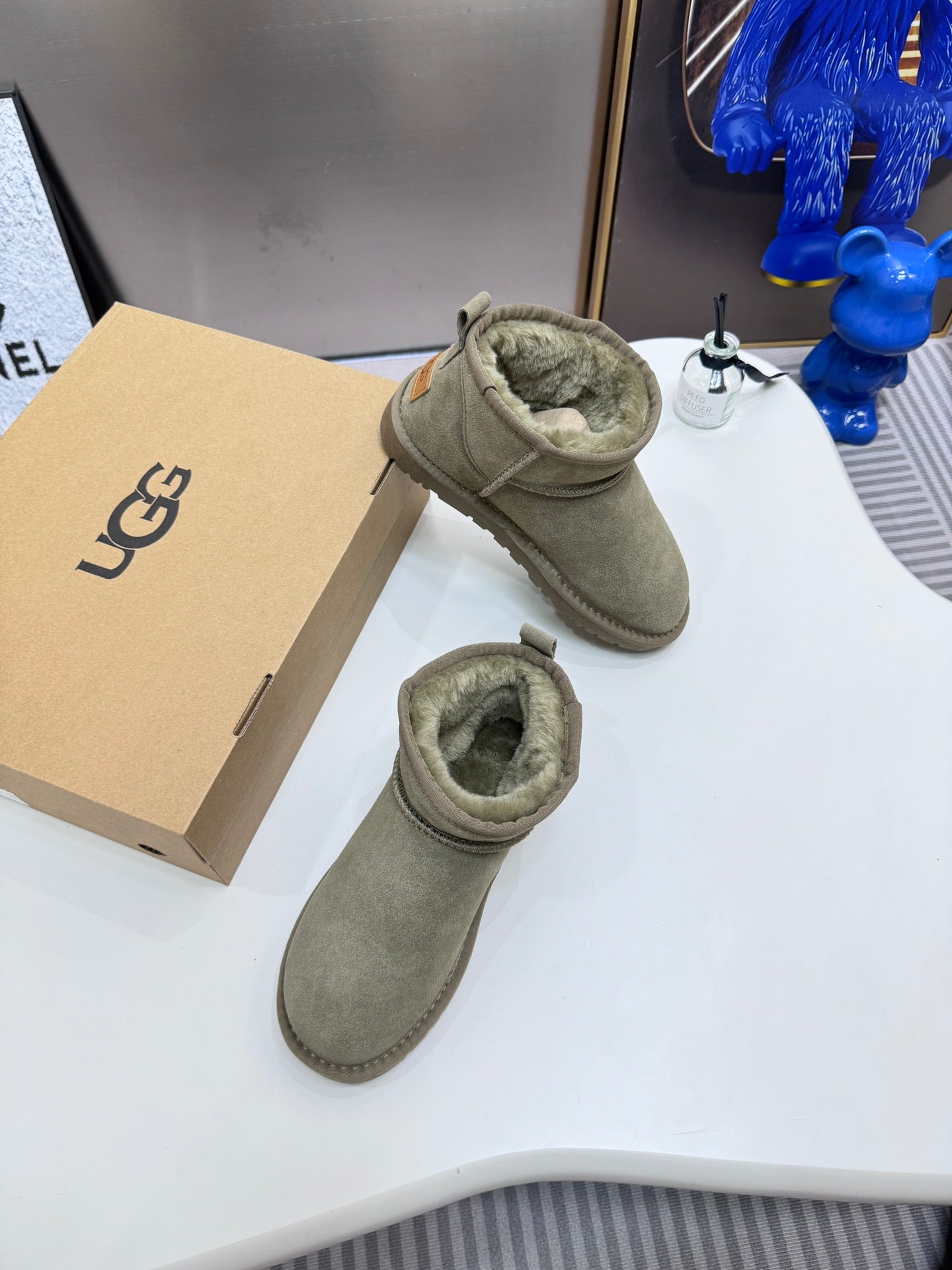 1LU10ZDE Stylish snow boots