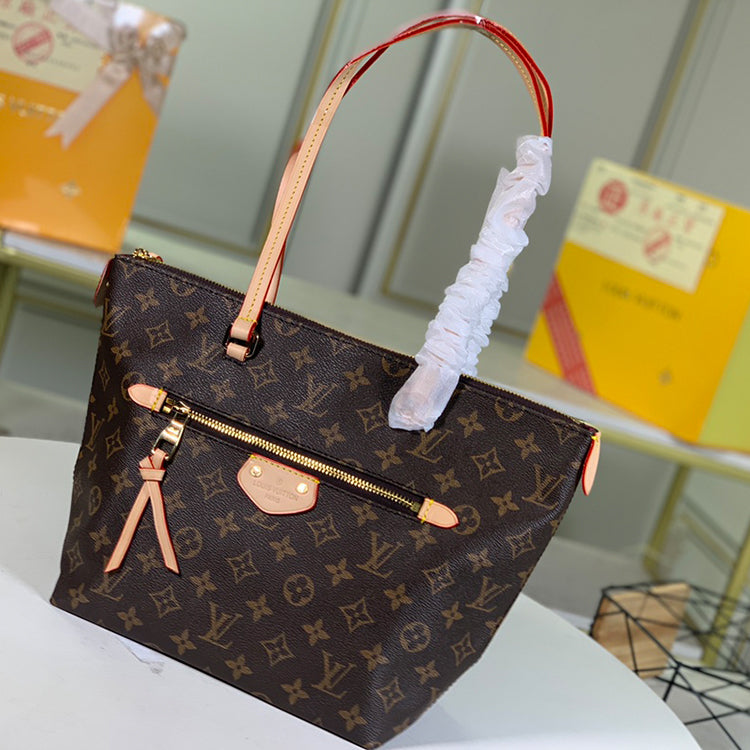 1E001BDE Stylish leather bag