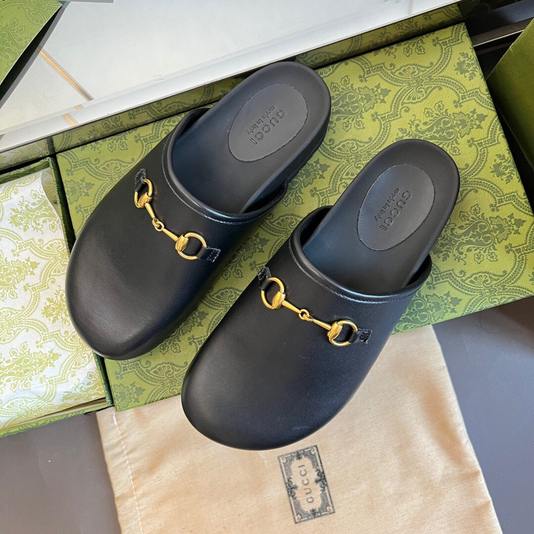2YB26ZDE Stylish Slippers