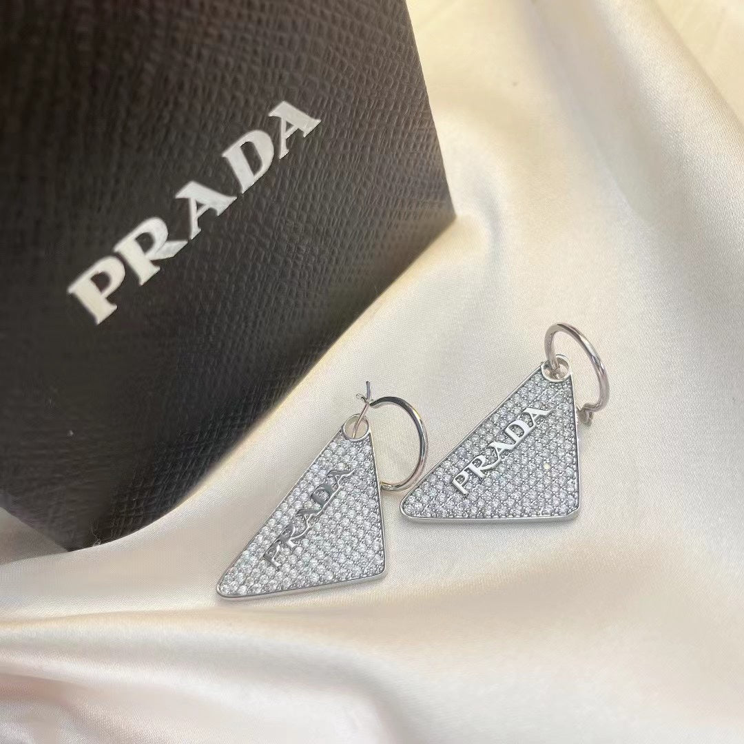 14PD515EDE Stylish Earrings