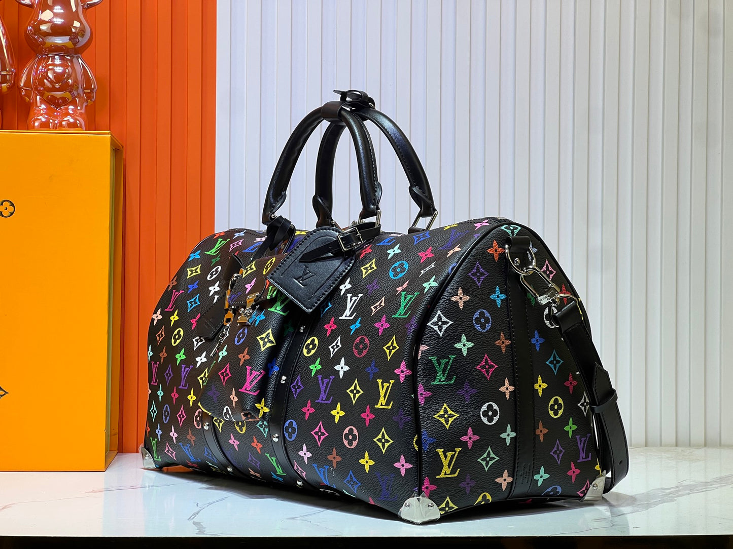 155XE14BDE Stylish Luggage bags )