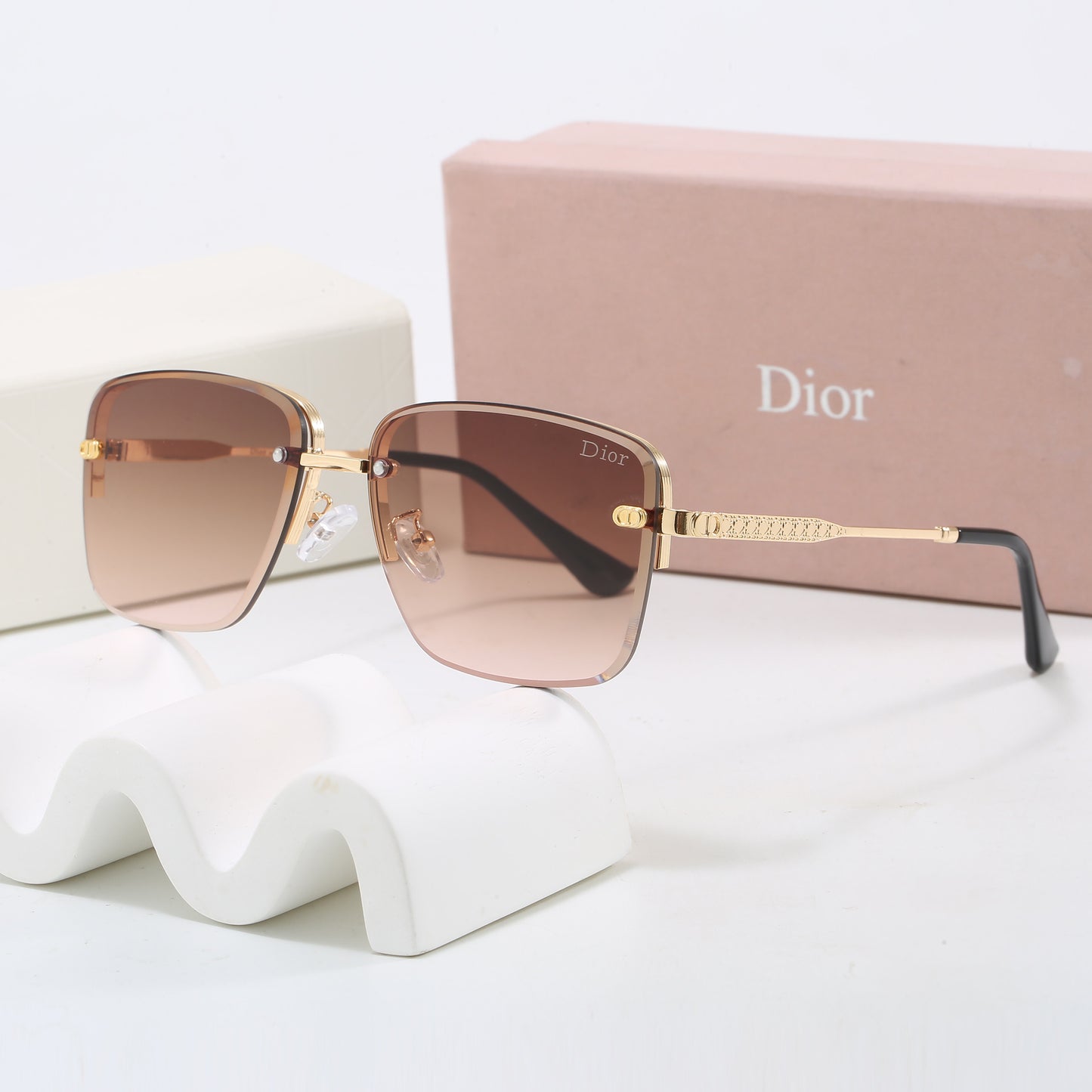 285RD52TDE Stylish Sunglasses