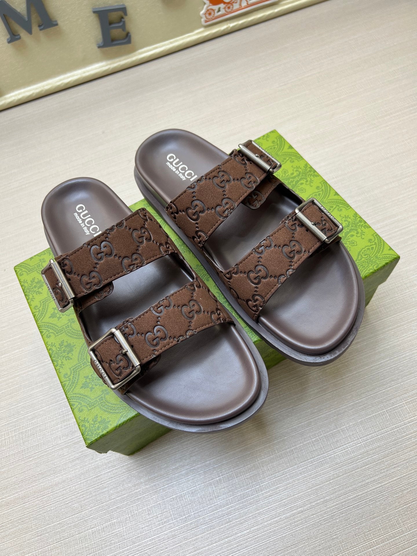 5QB15ZDE Stylish Slippers