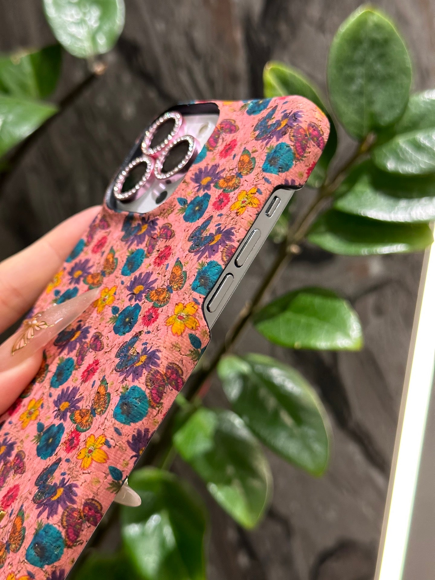 165RB82ADE Stylish Phone Case