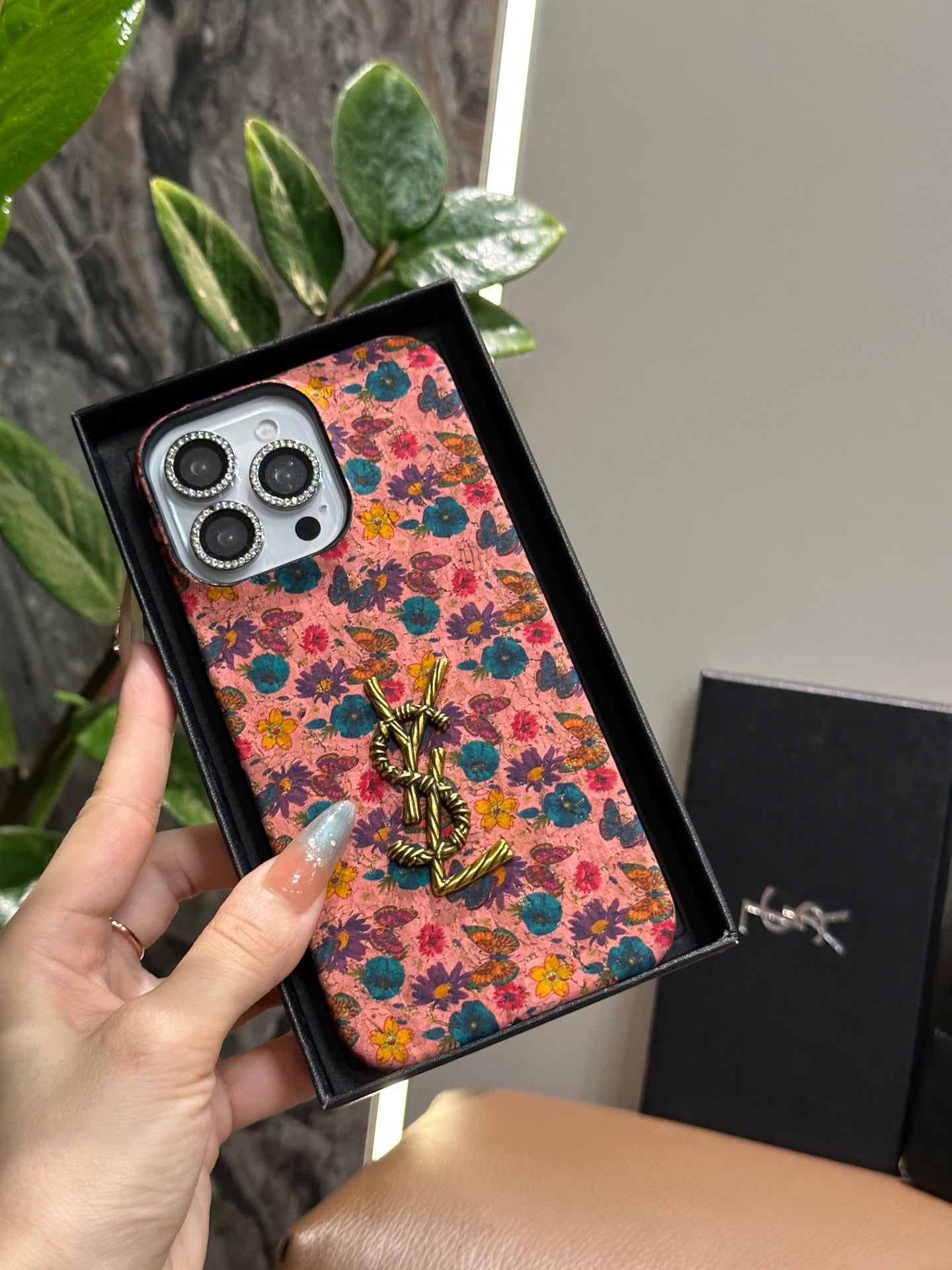 165RSL81ADE Stylish Phone Case