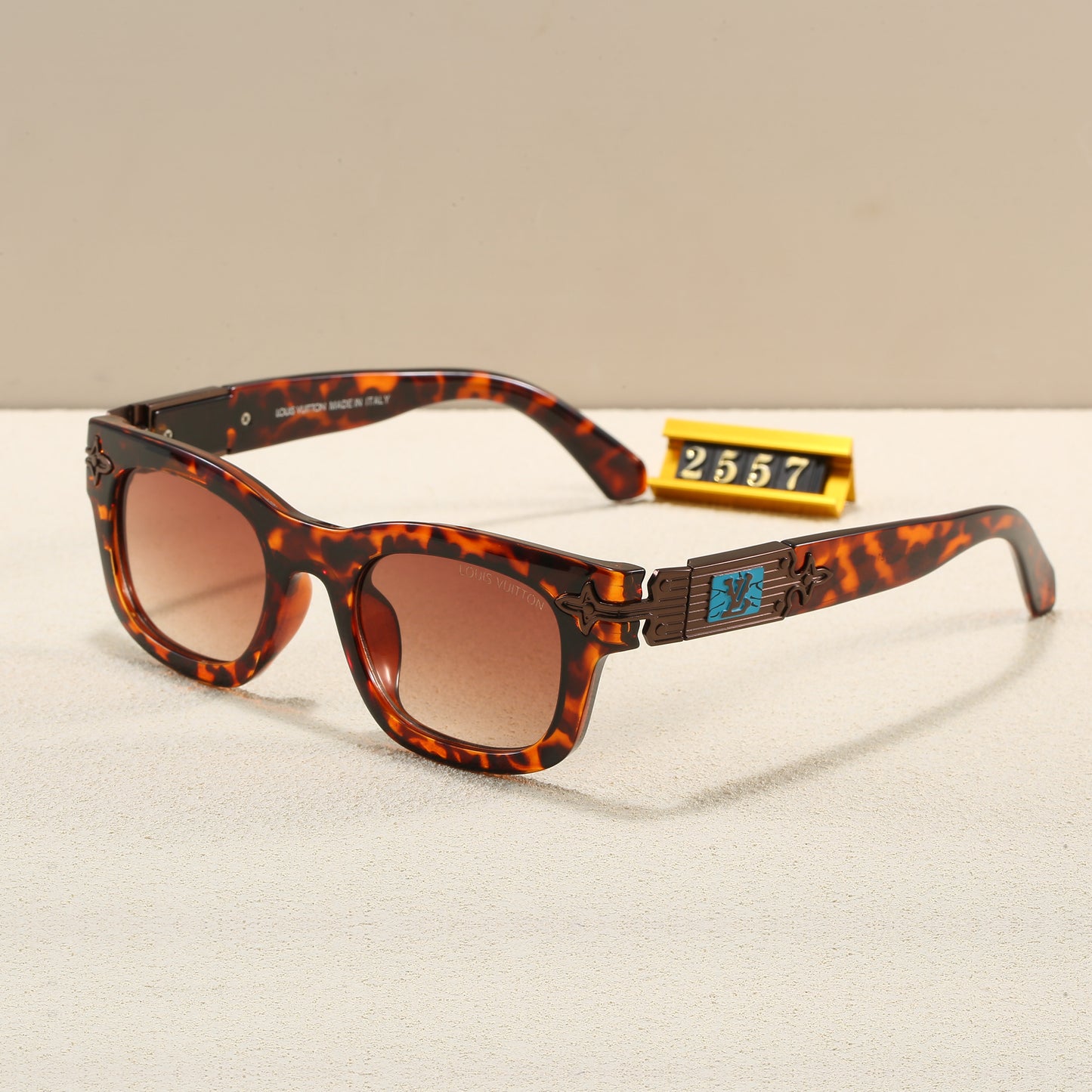 285RE30TDE Stylish Sunglasses