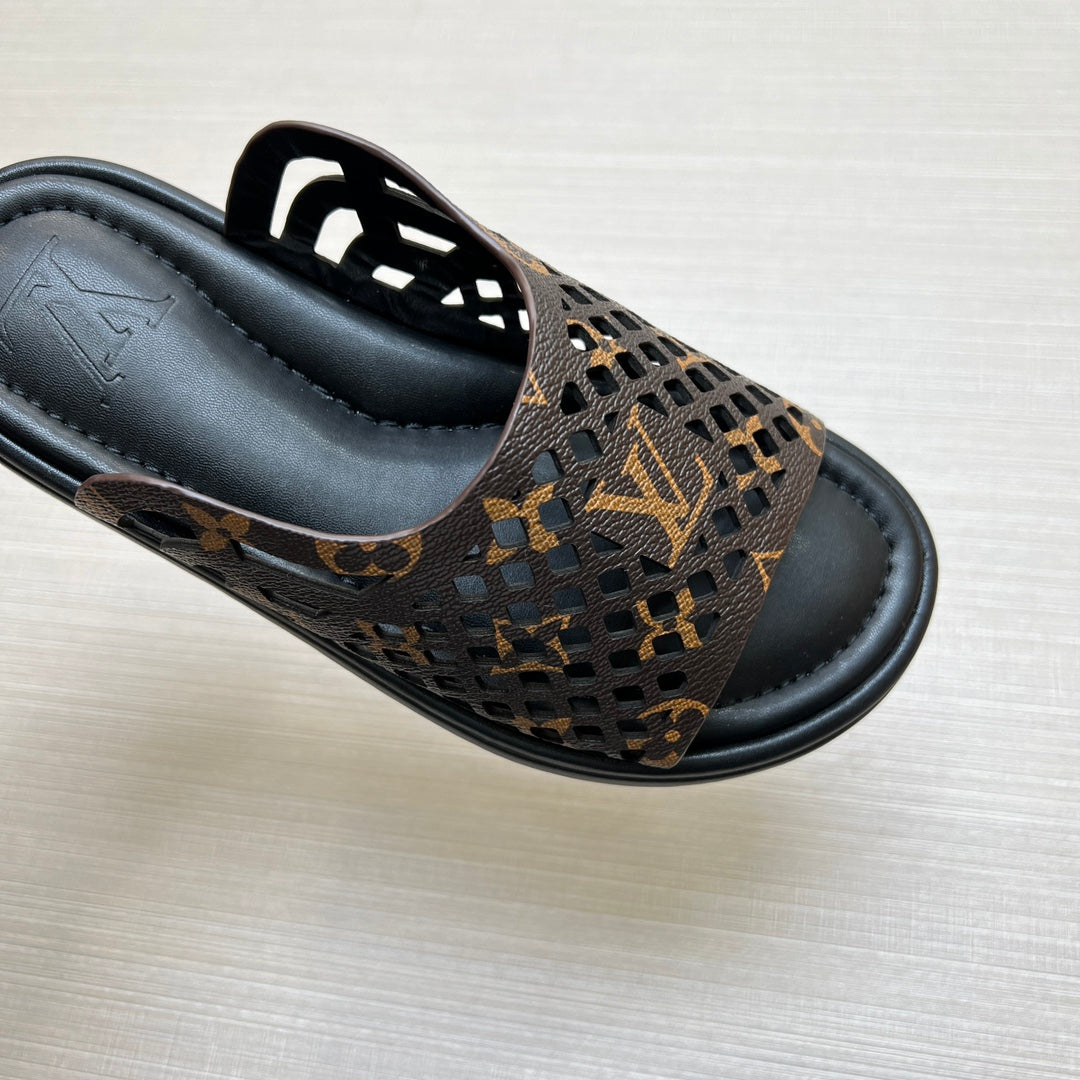 54E83ZDE Stylish slippers