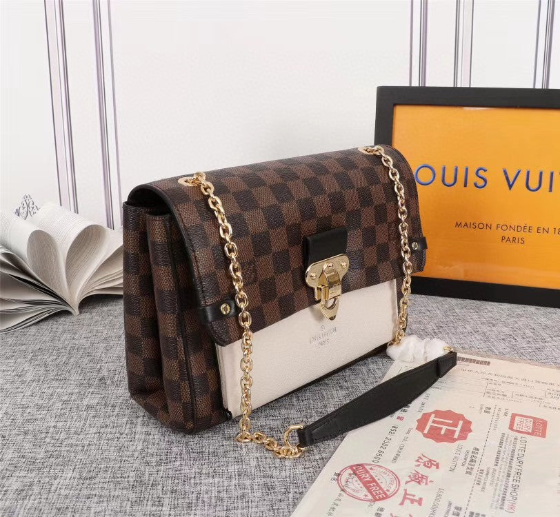 2XE52BDE Stylish leather bag