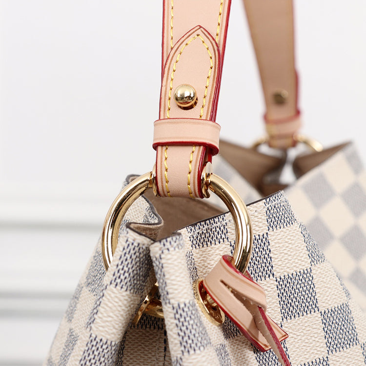1E84BDE Stylish leather bag