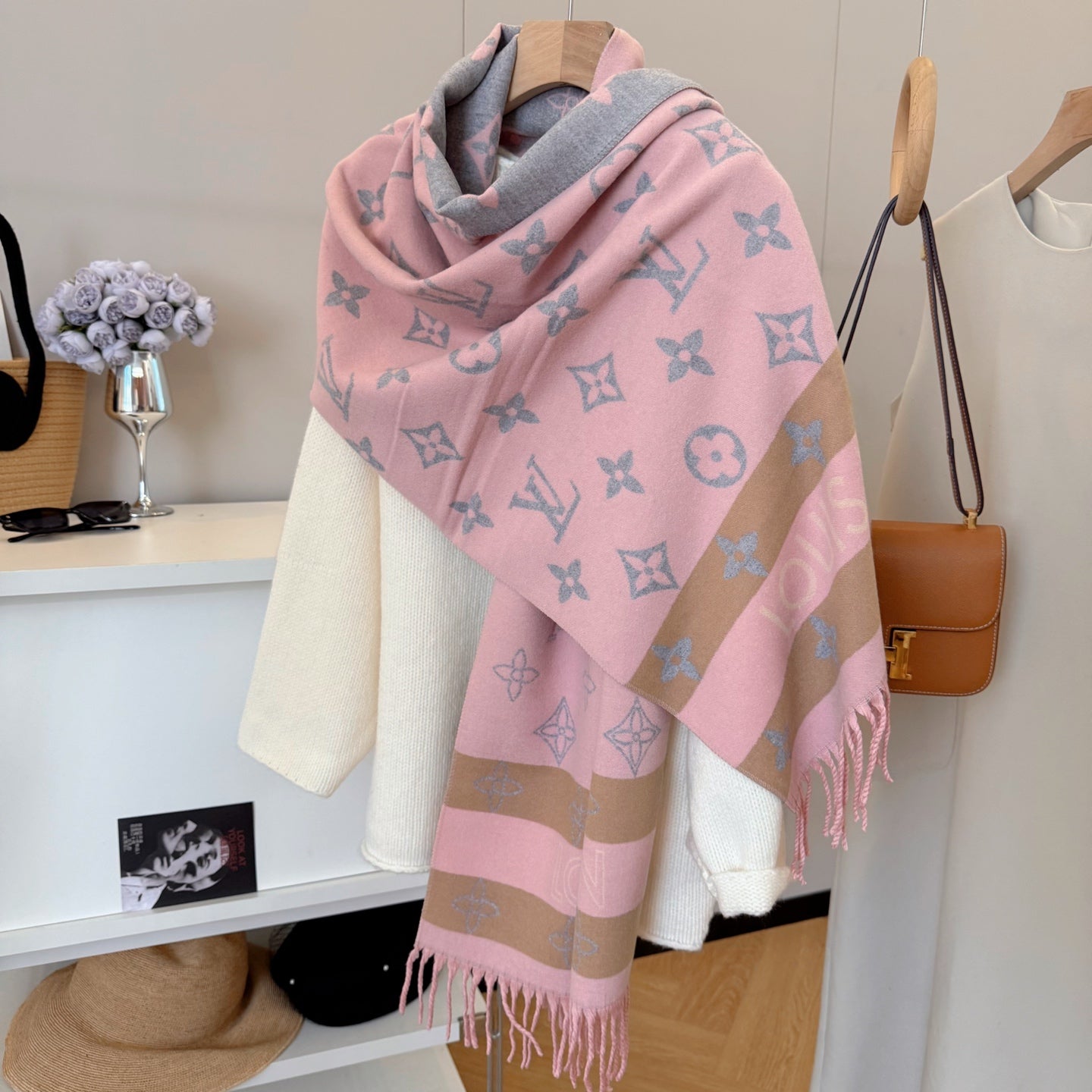 185ZE69WDE Stylish Winter Scarves