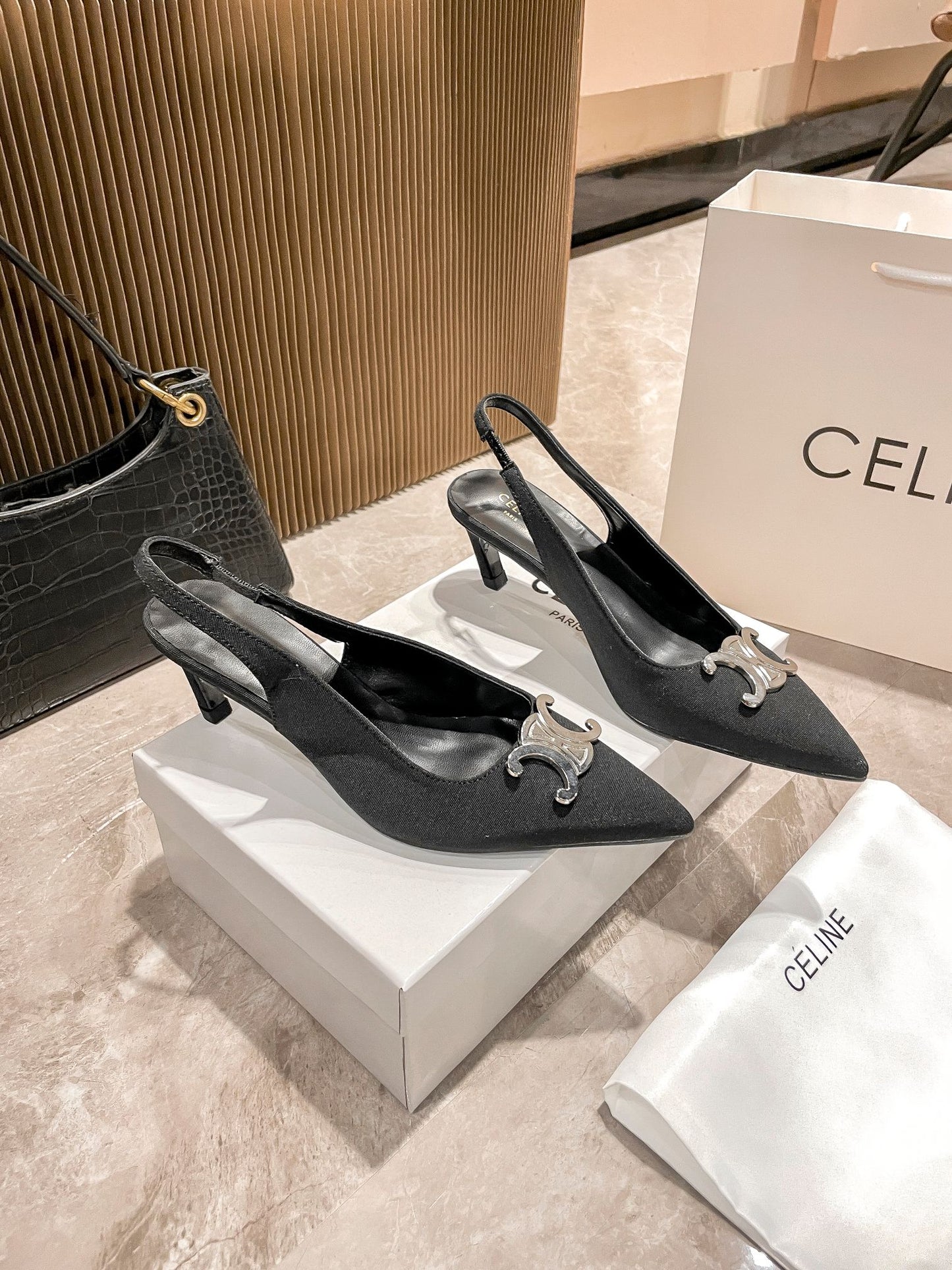 14CL87ZDE Stylish High heels Heel height 5cm