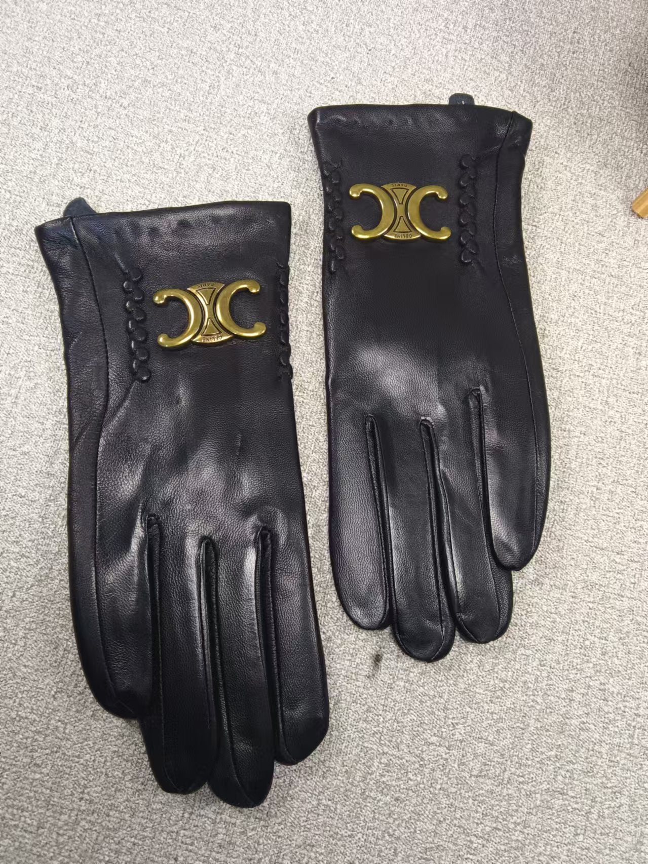 24CL99SDE Stylish gloves