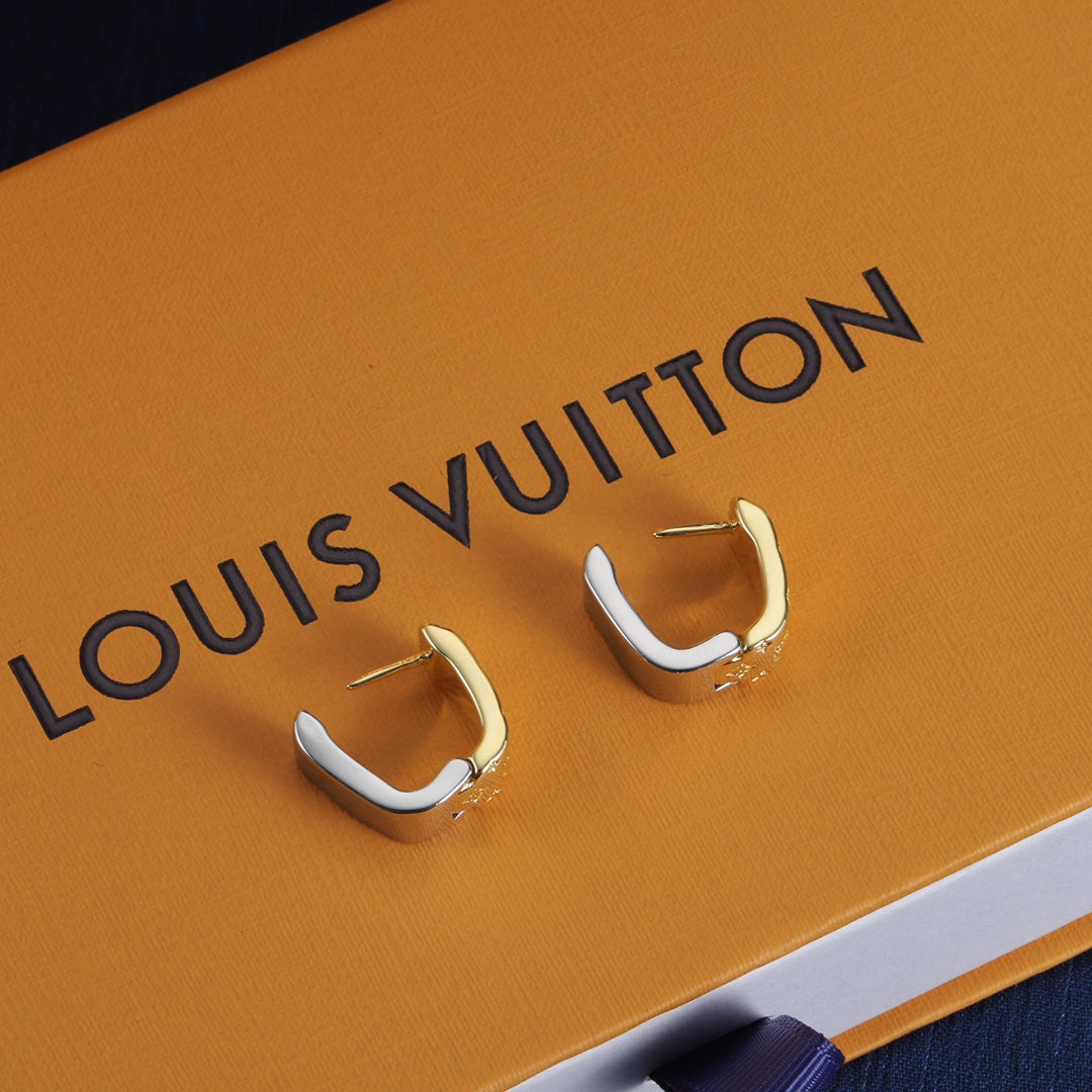 1XE614XDE Stylish Earrings