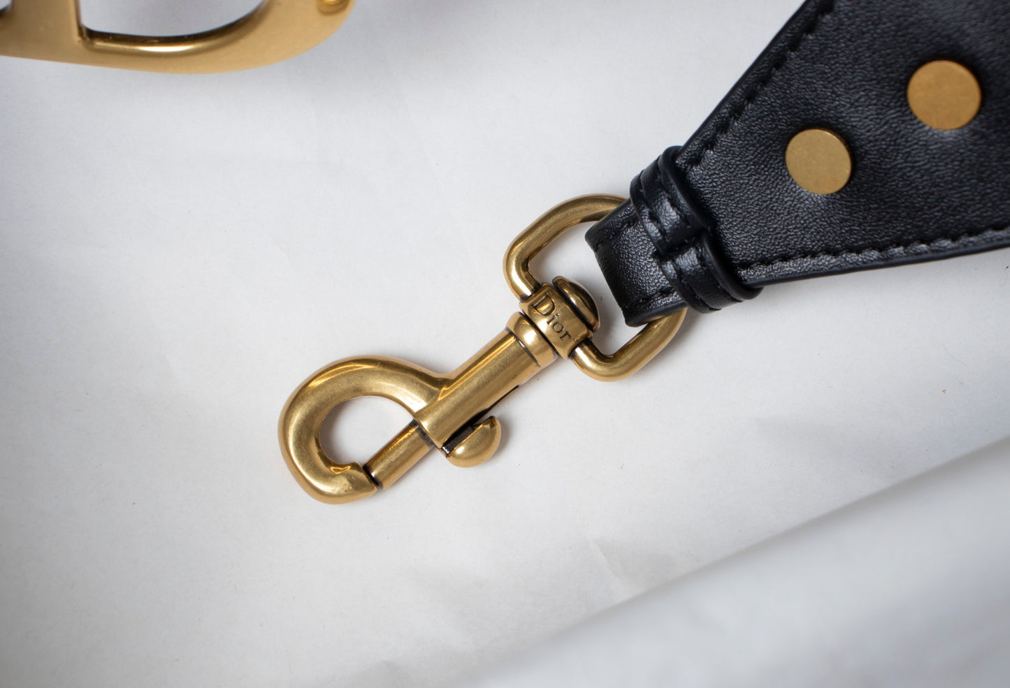 5D12BDE Stylish leather bag