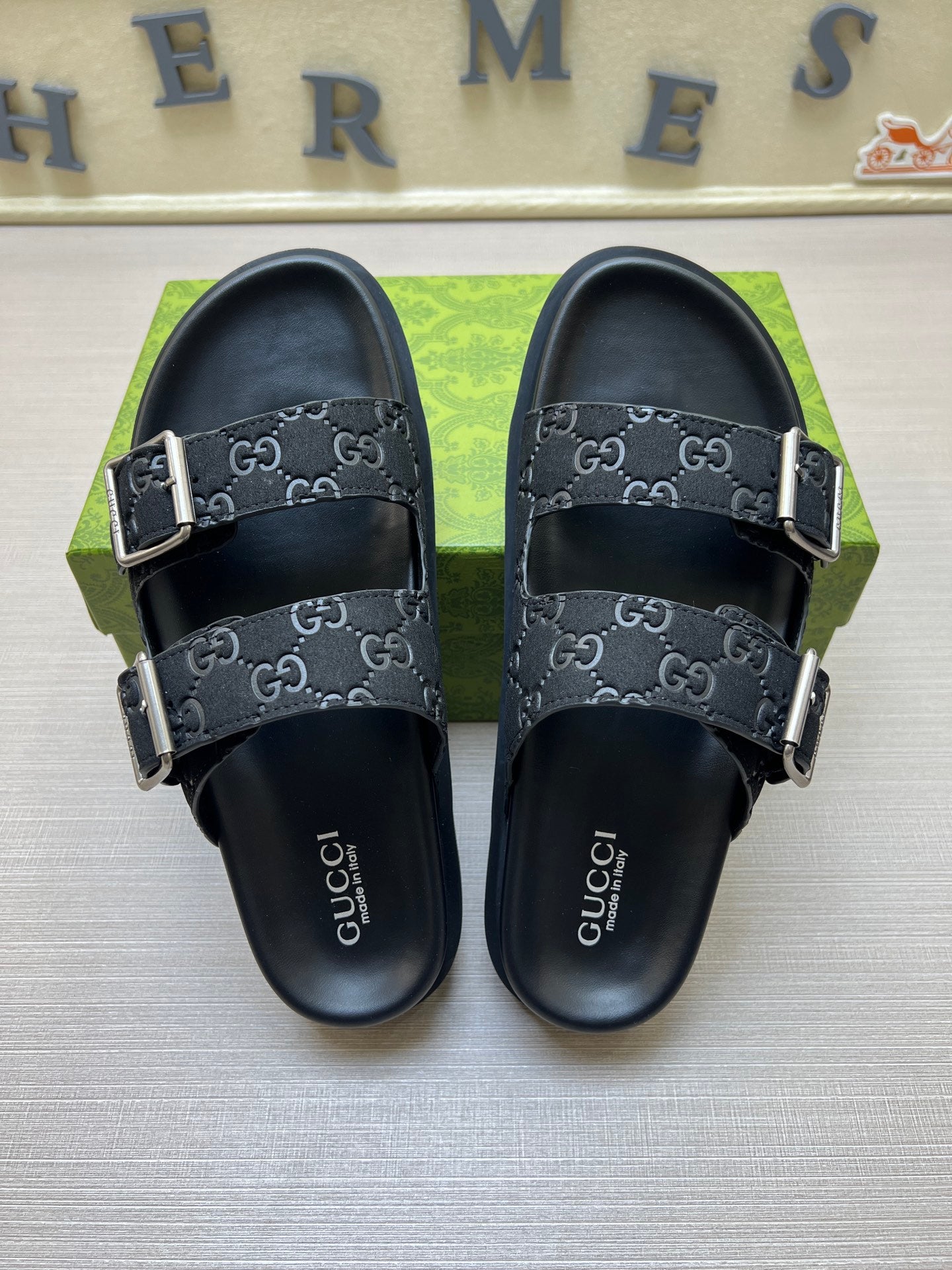 5QB15ZDE Stylish Slippers