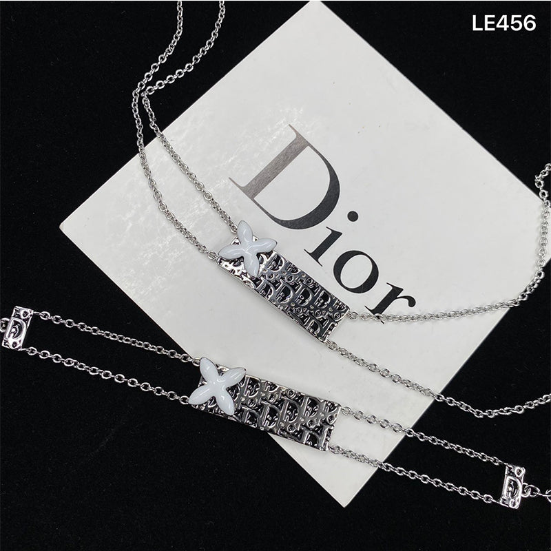 3D722XDE Stylish Bracelets