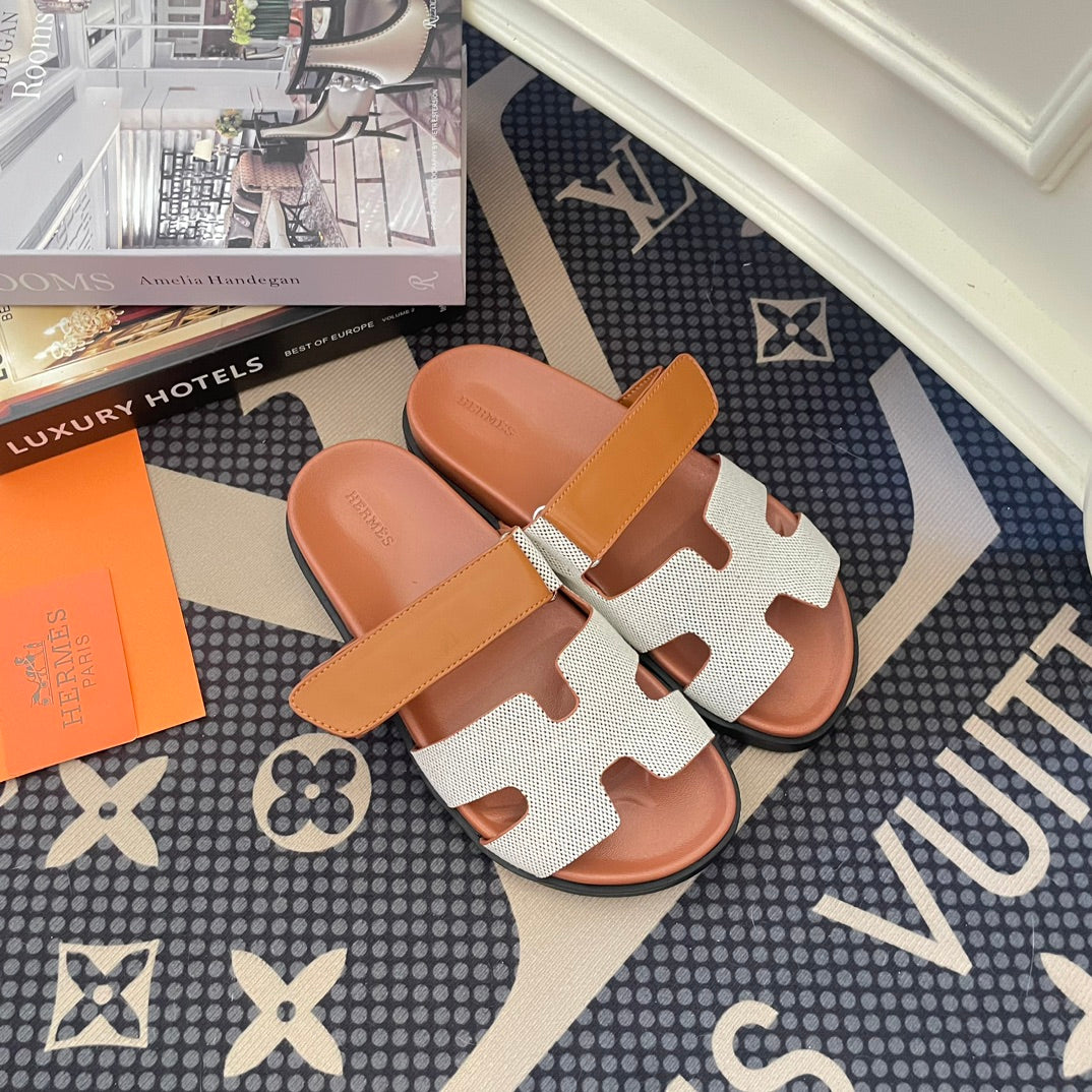 14H2ZDE Stylish sandals