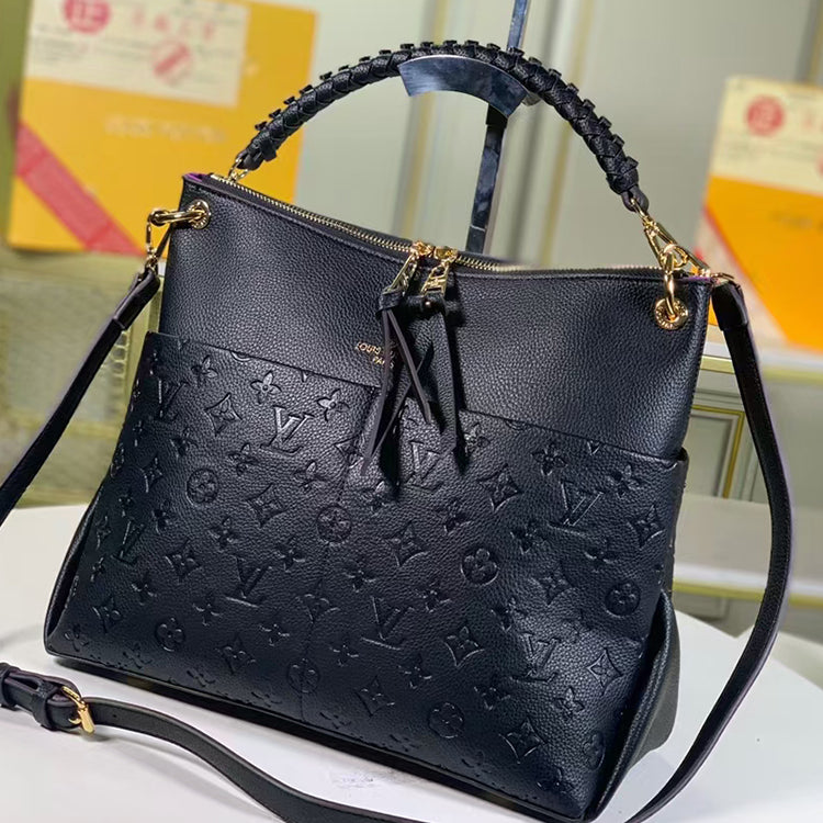2E70BDE Stylish leather bag