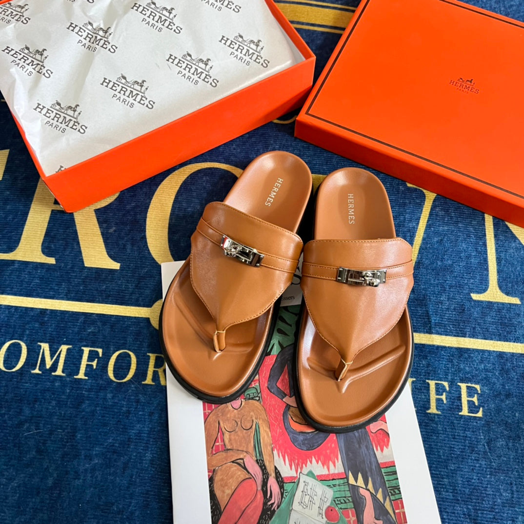 14H3ZDE Stylish Slippers