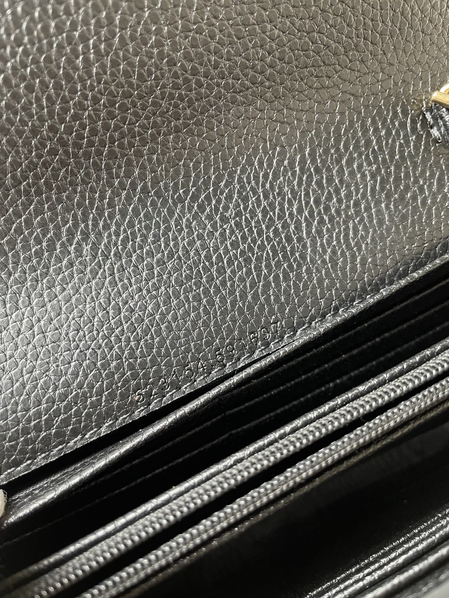 15RB71BDE Stylish leather bag