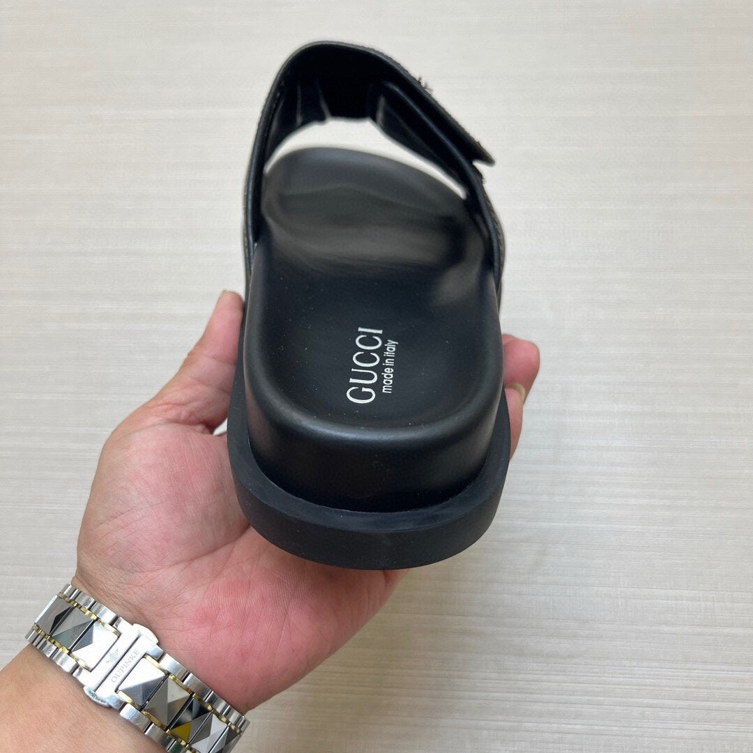 5LB231ZDE Stylish Slippers