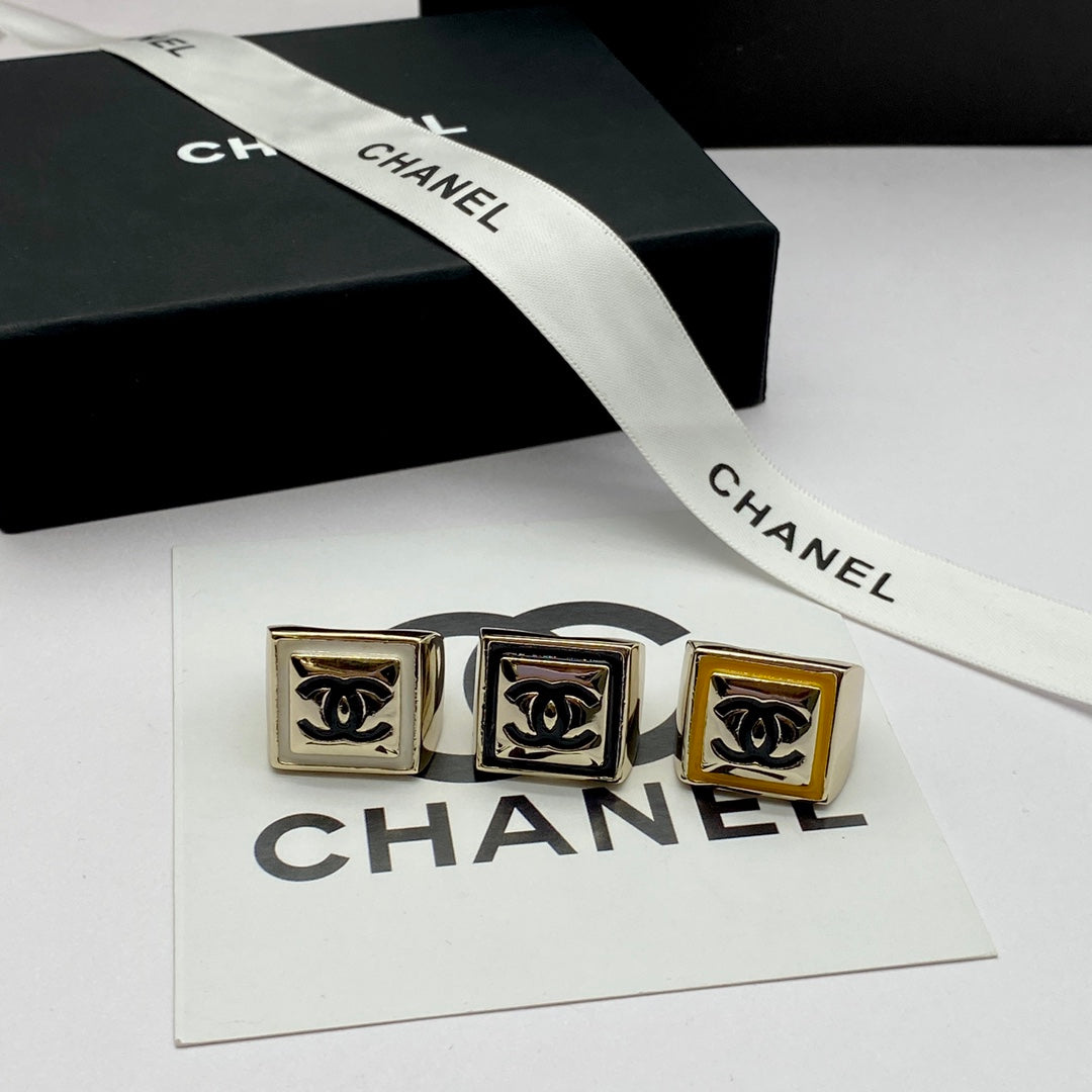 14C580JDE Stylish and high quality Earrings