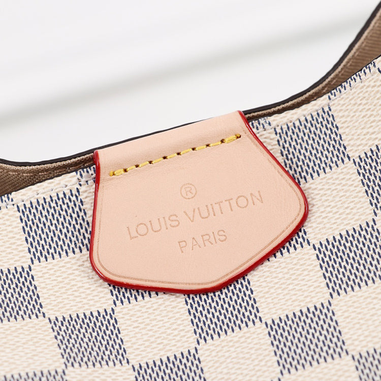 1E84BDE Stylish leather bag