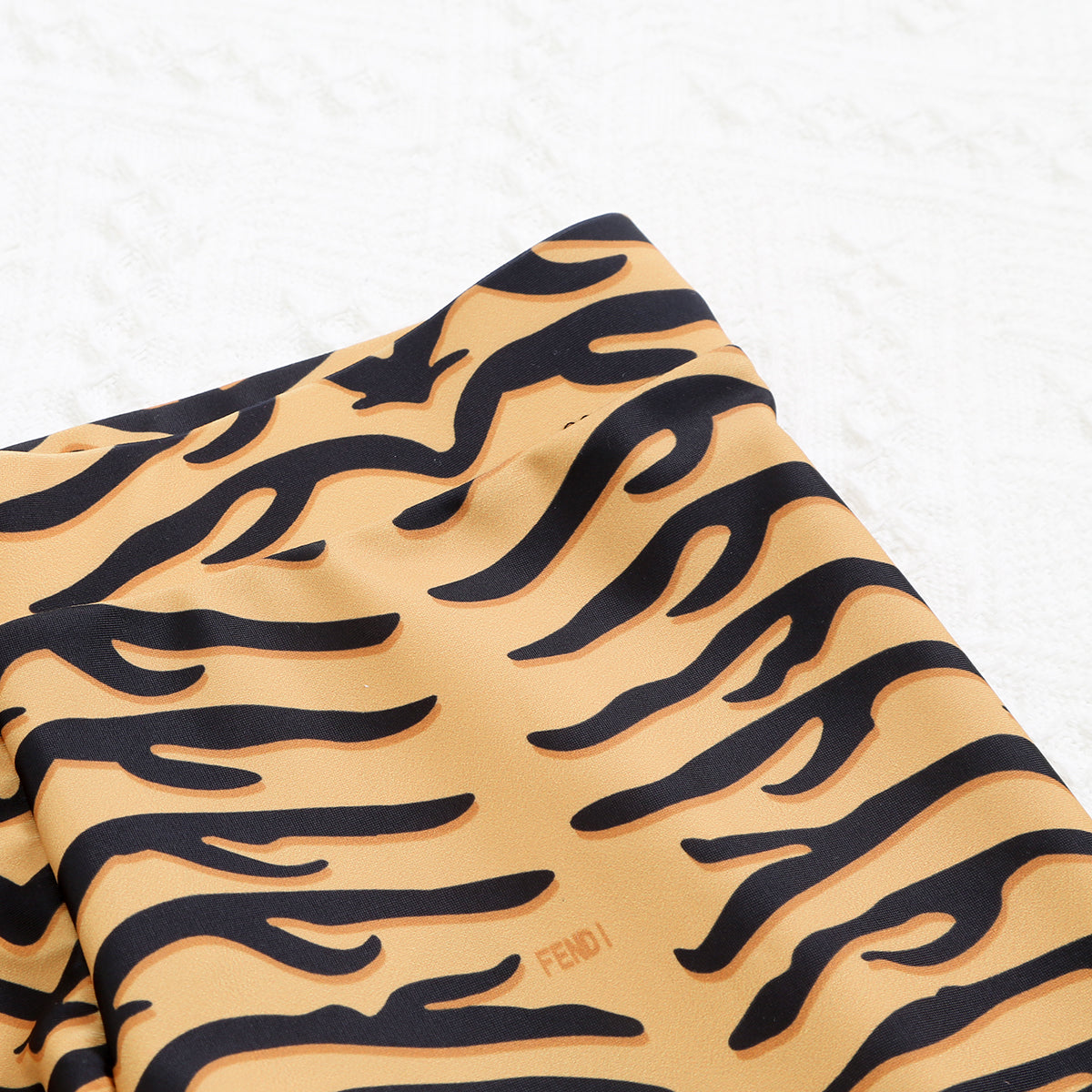 14F84YDE Stylish Long sleeve swimsuit
