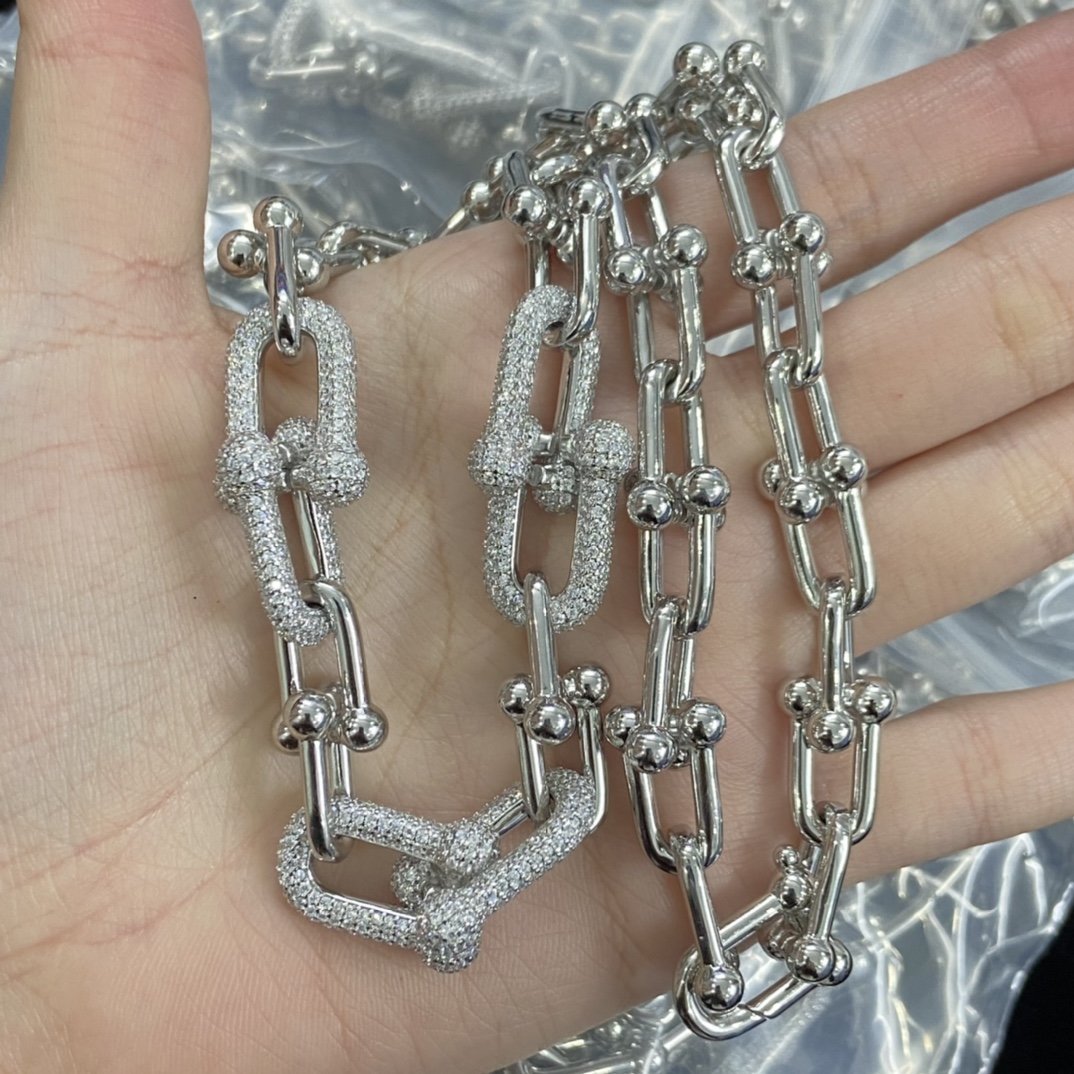 8XT32XDE Stylish Earring Bracelets Necklaces