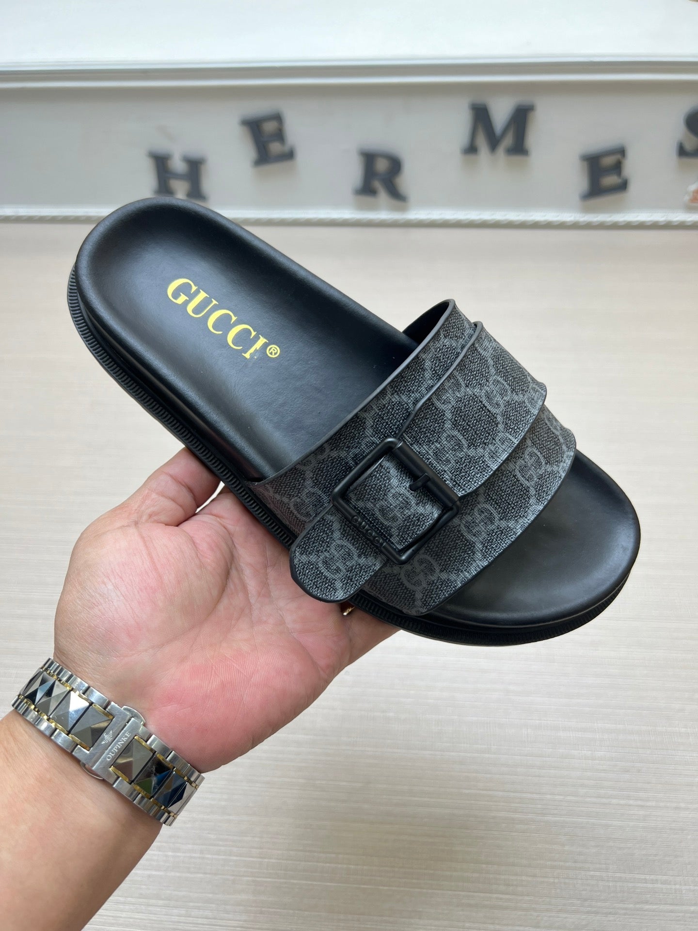 54B92ZDE Stylish slippers