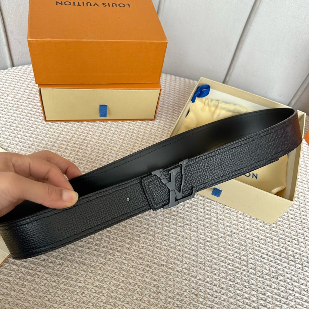 14E137PDE Stylish High quality belt With full package