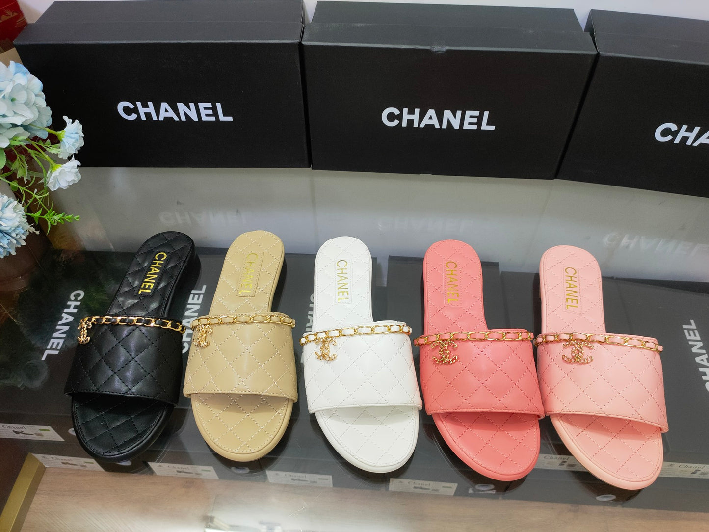 14C29ZDE Stylish slippers