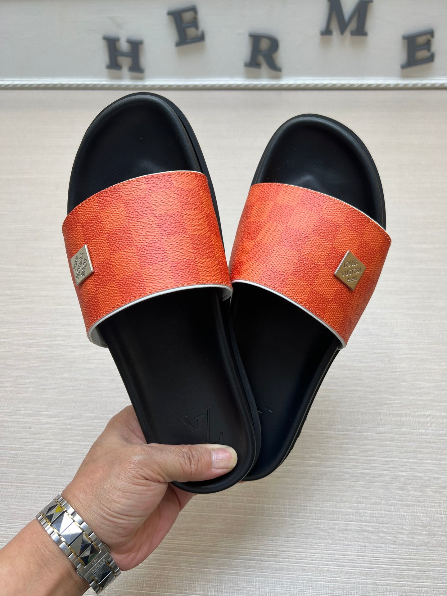 54E69ZDE Stylish slippers