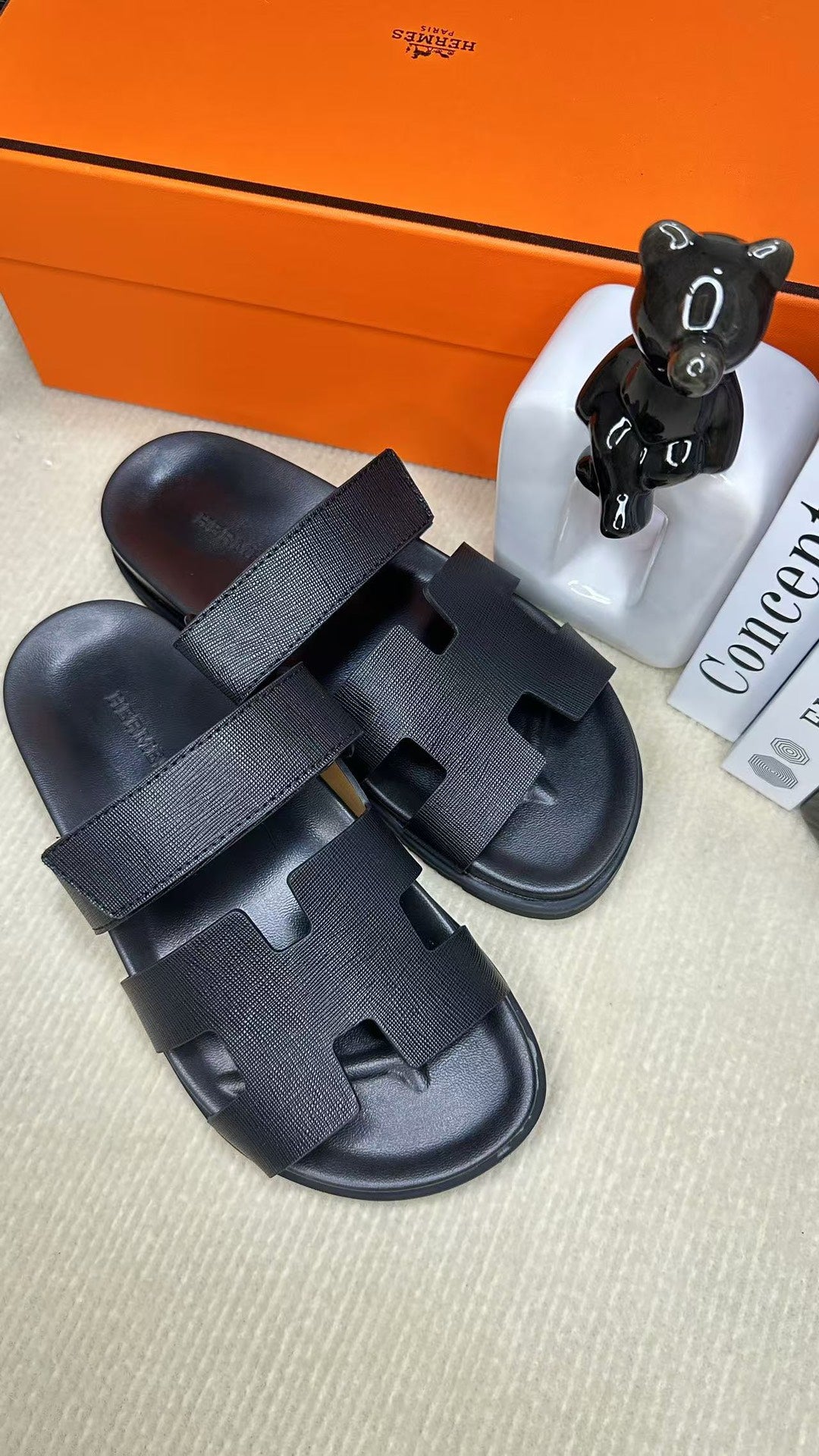 255QH26ZDE Stylish leather shoes