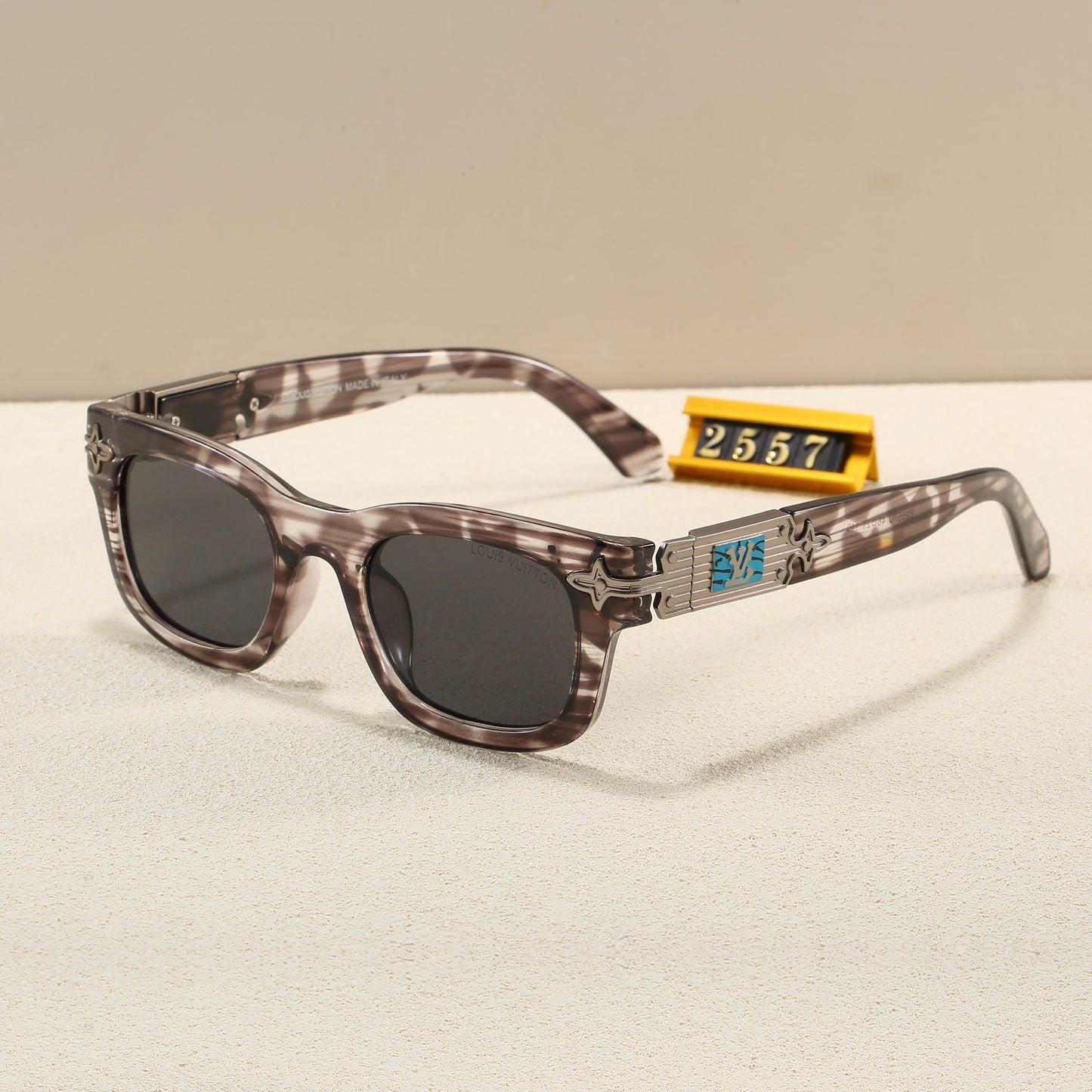 285RE30TDE Stylish Sunglasses