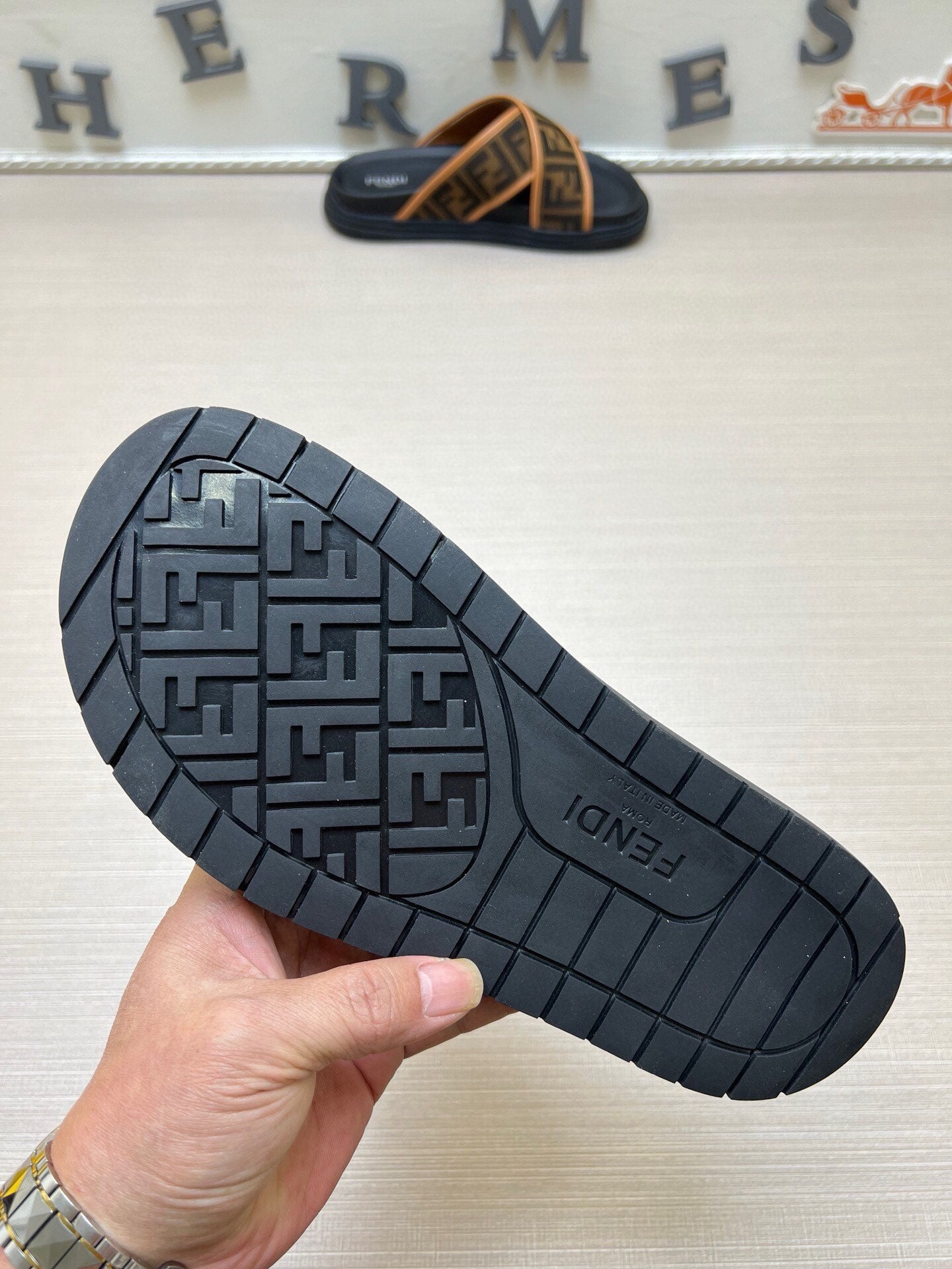5LF224ZDE Stylish Slippers