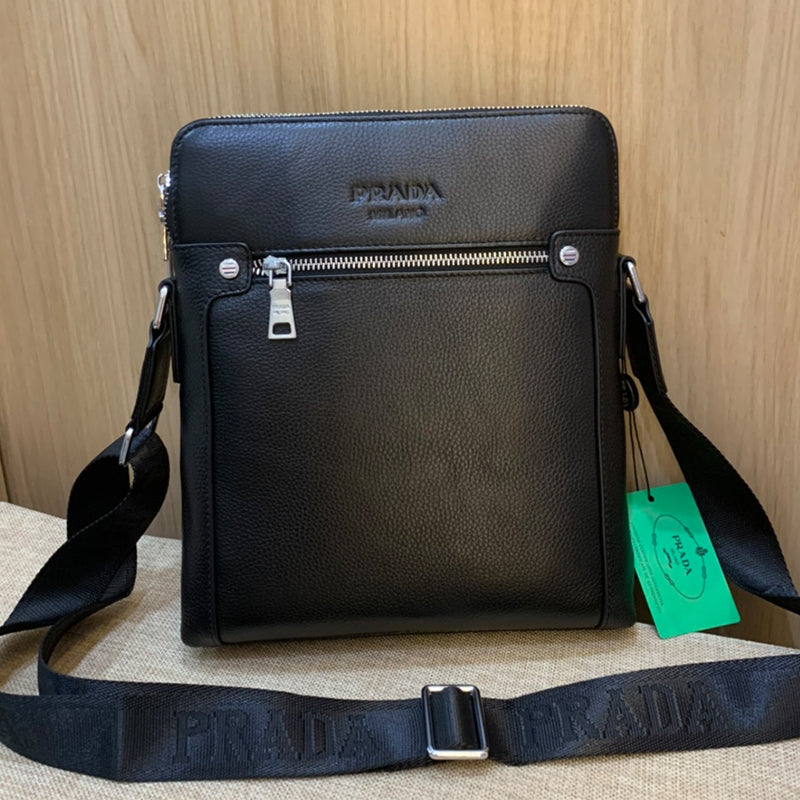 2XPD308BDE Stylish leather bag
