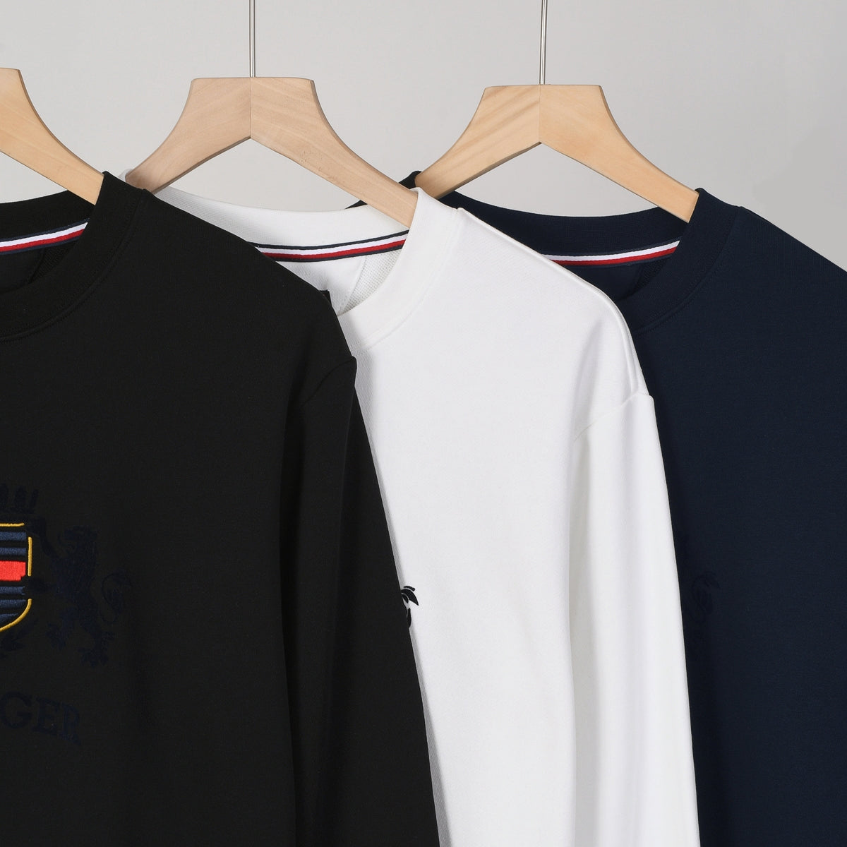 175ZA83UDE Stylish Sweaters