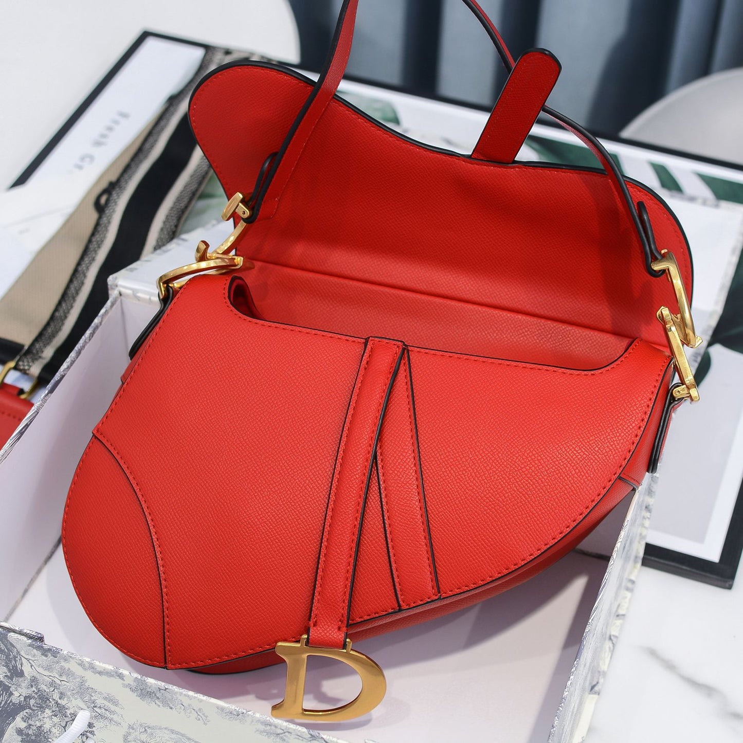 5E15BDE Stylish leather bag