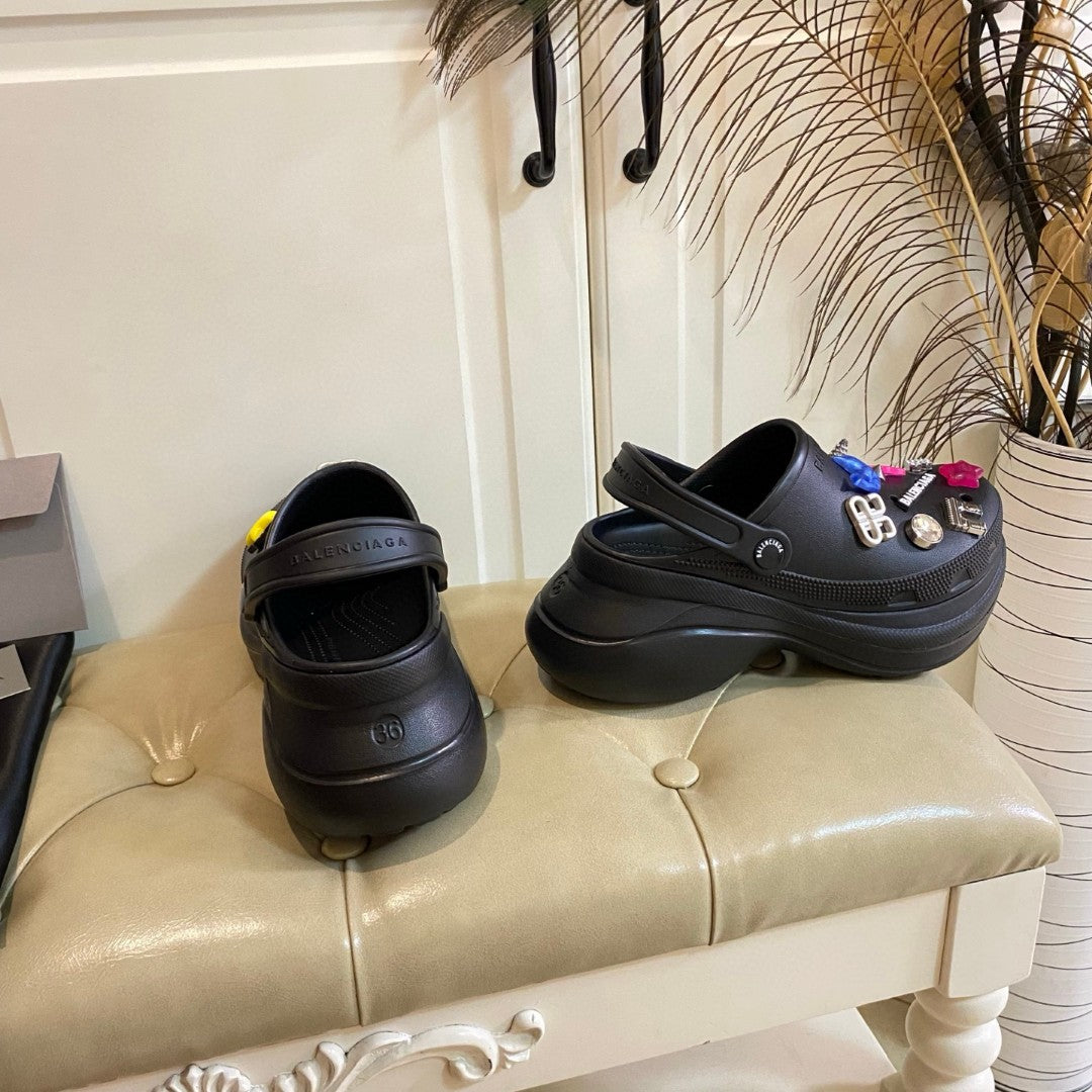 255QJ56ZDE Stylish shoes