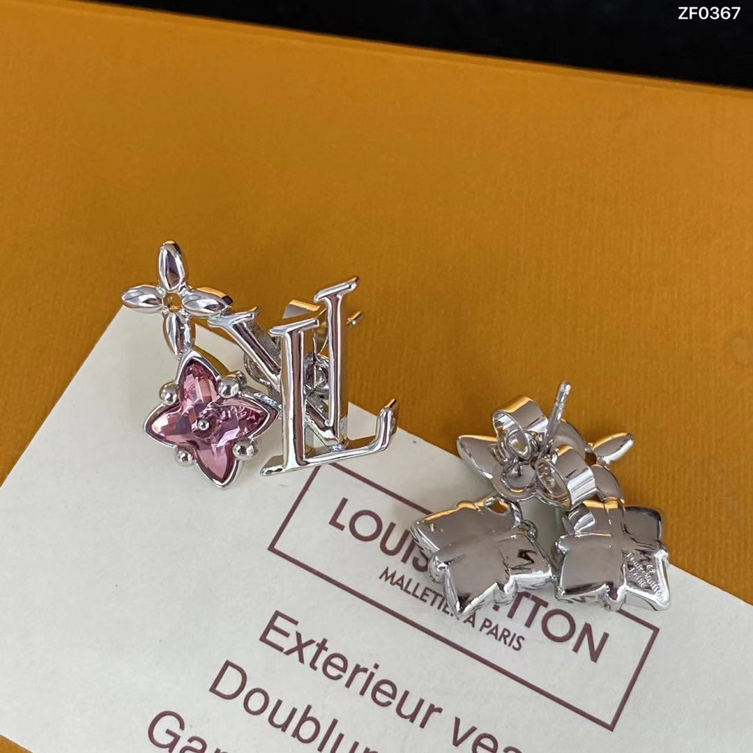 1E253EDE Stylish Earrings