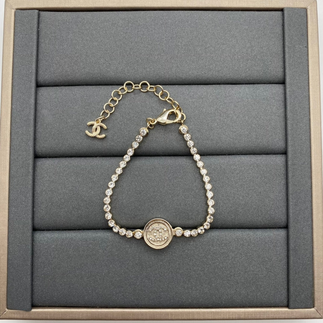 14C210XDE Stylish Earring Bracelets Necklaces