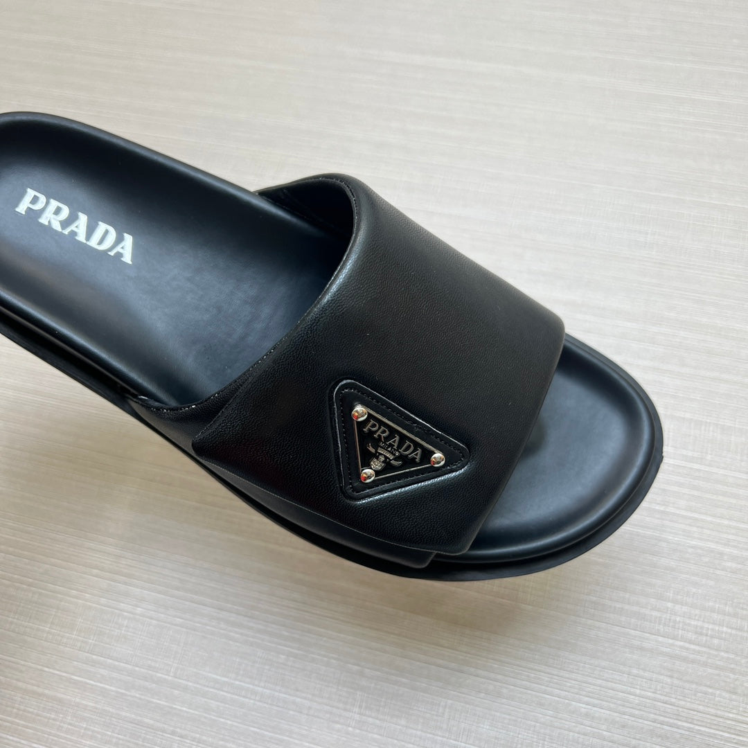 54PD5ZDE Stylish slippers