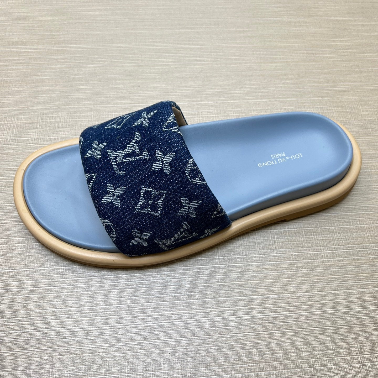 535ZE302ZDE Stylish Slippers