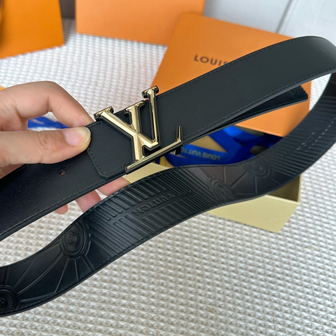 14E54PDE Stylish High quality belt With full package