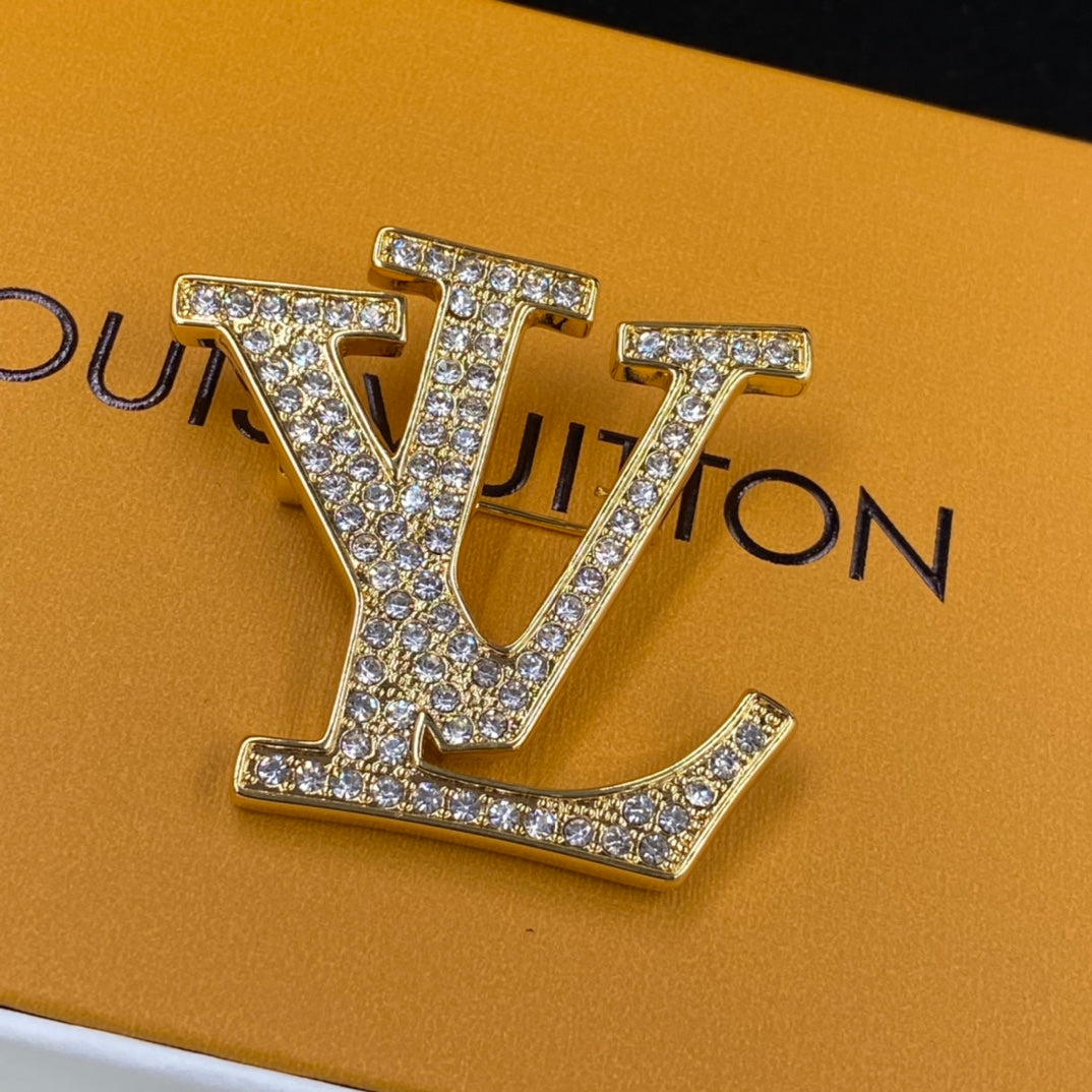 1YE331HDE Stylish Brooch
