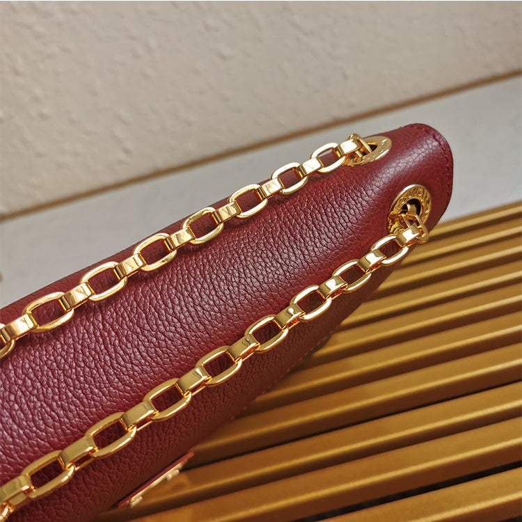 AE83BDE Stylish leather bag