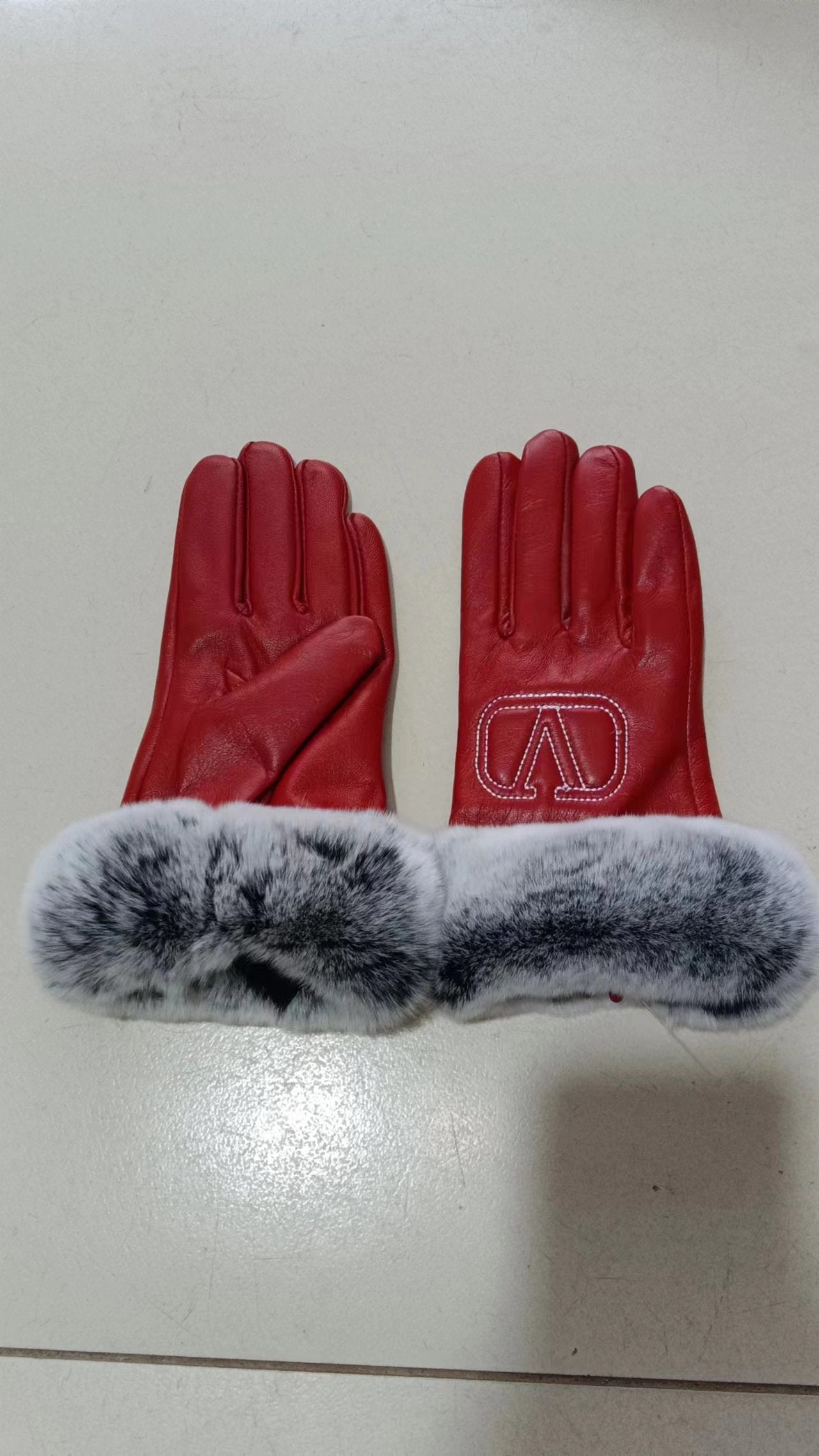 24VL111SDE Stylish gloves