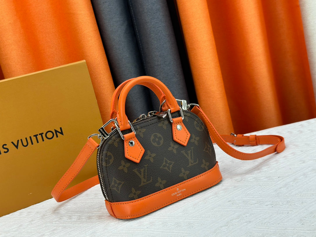 155XE20BDE Stylish leather bag